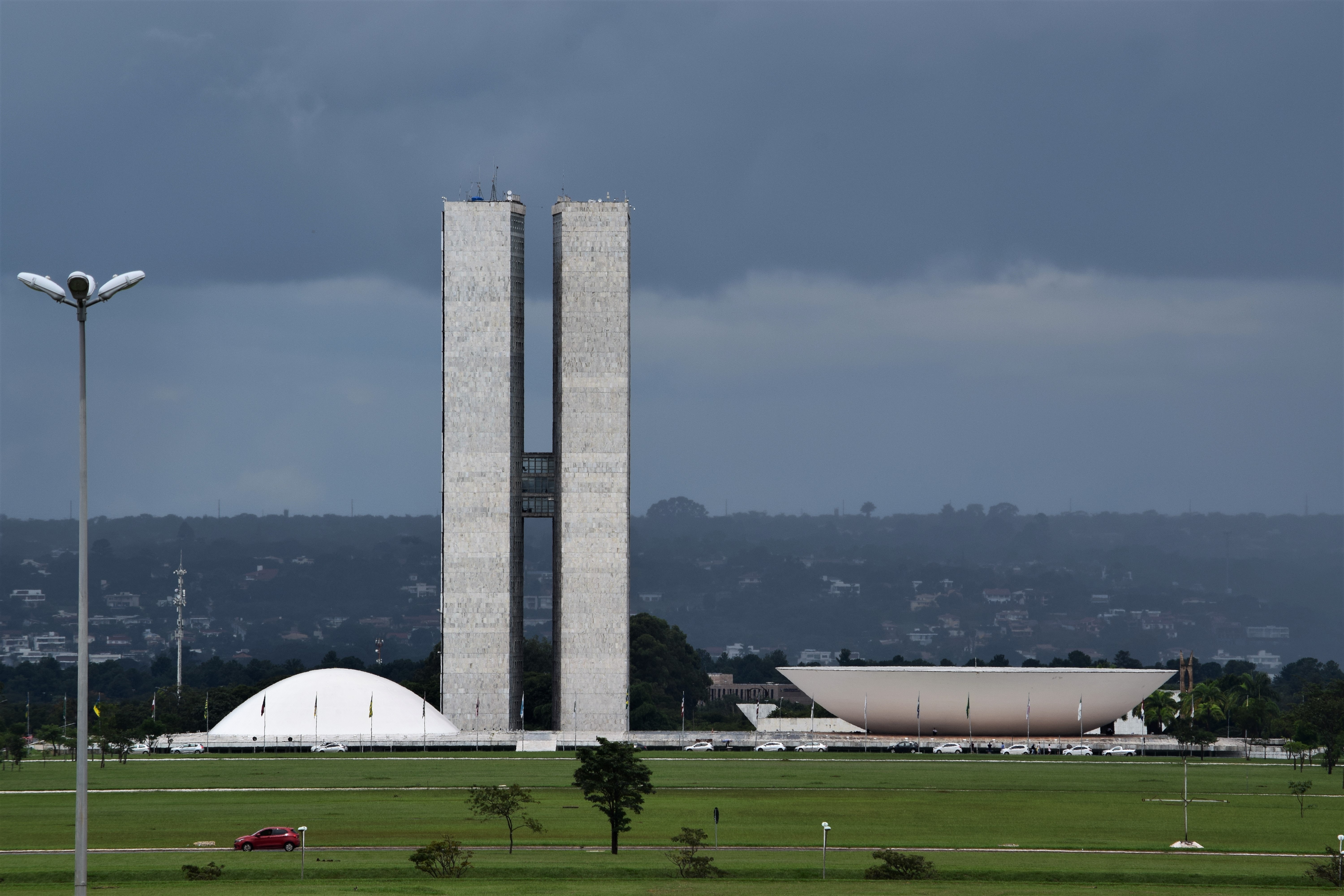 Congresso aprova reajuste para servidores e piso da enfermagem