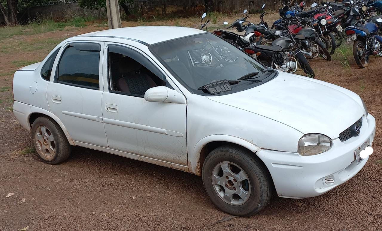 RONDONÓPOLIS - PM recupera veículo e prende mulher em flagrante por roubo